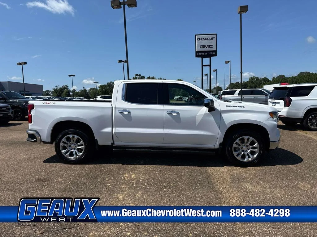 Used 2023 White Chevrolet LTZ image 17