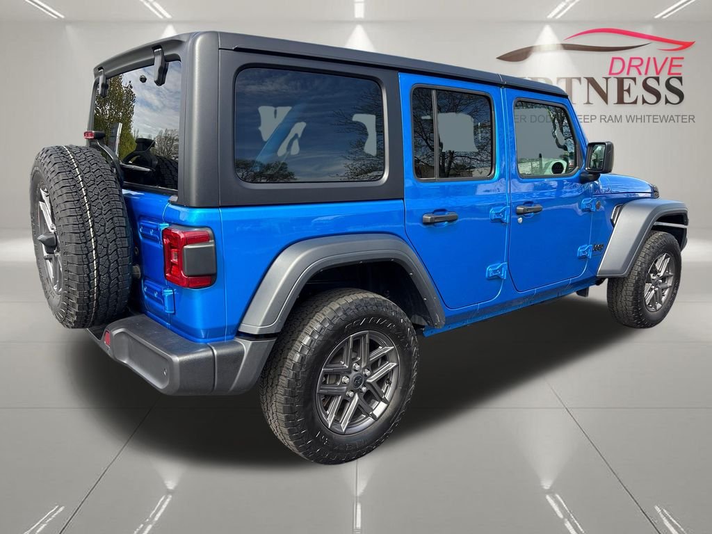 Used 2024 Blue Jeep Sport S image 9