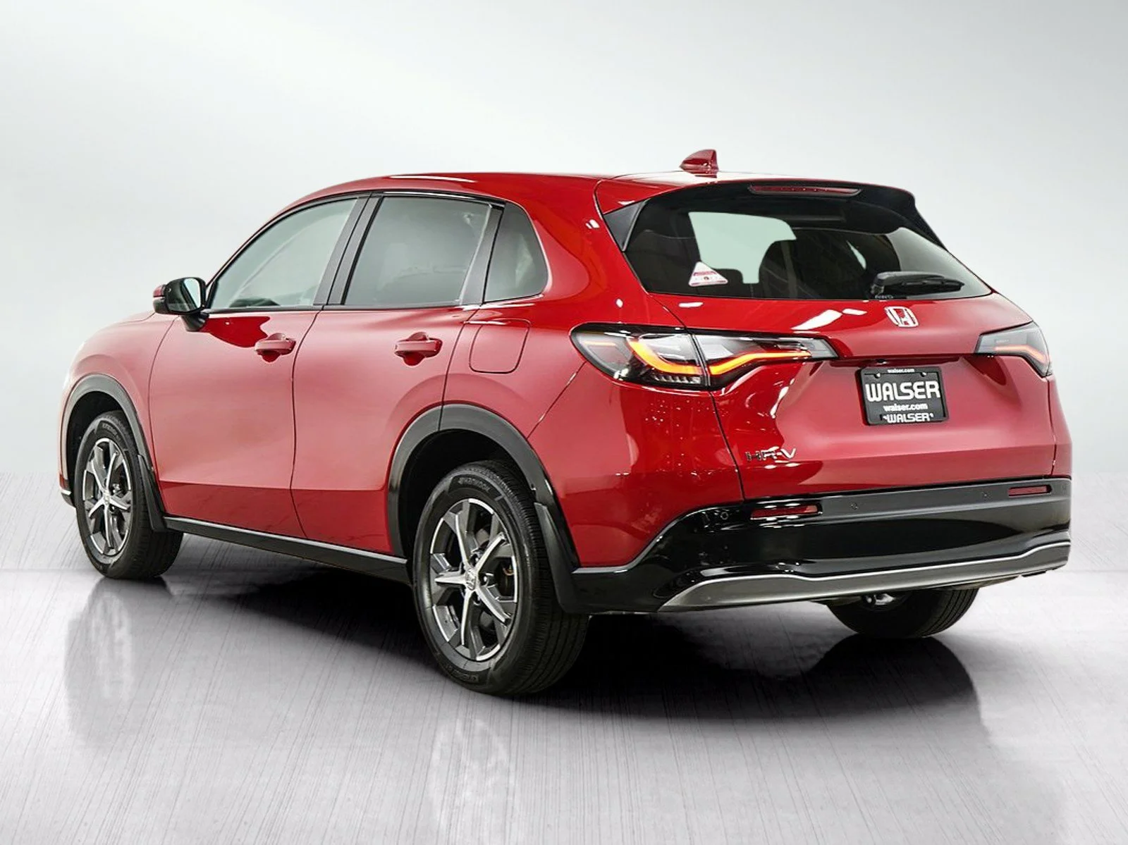 Used 2024  Honda EX-L image 3