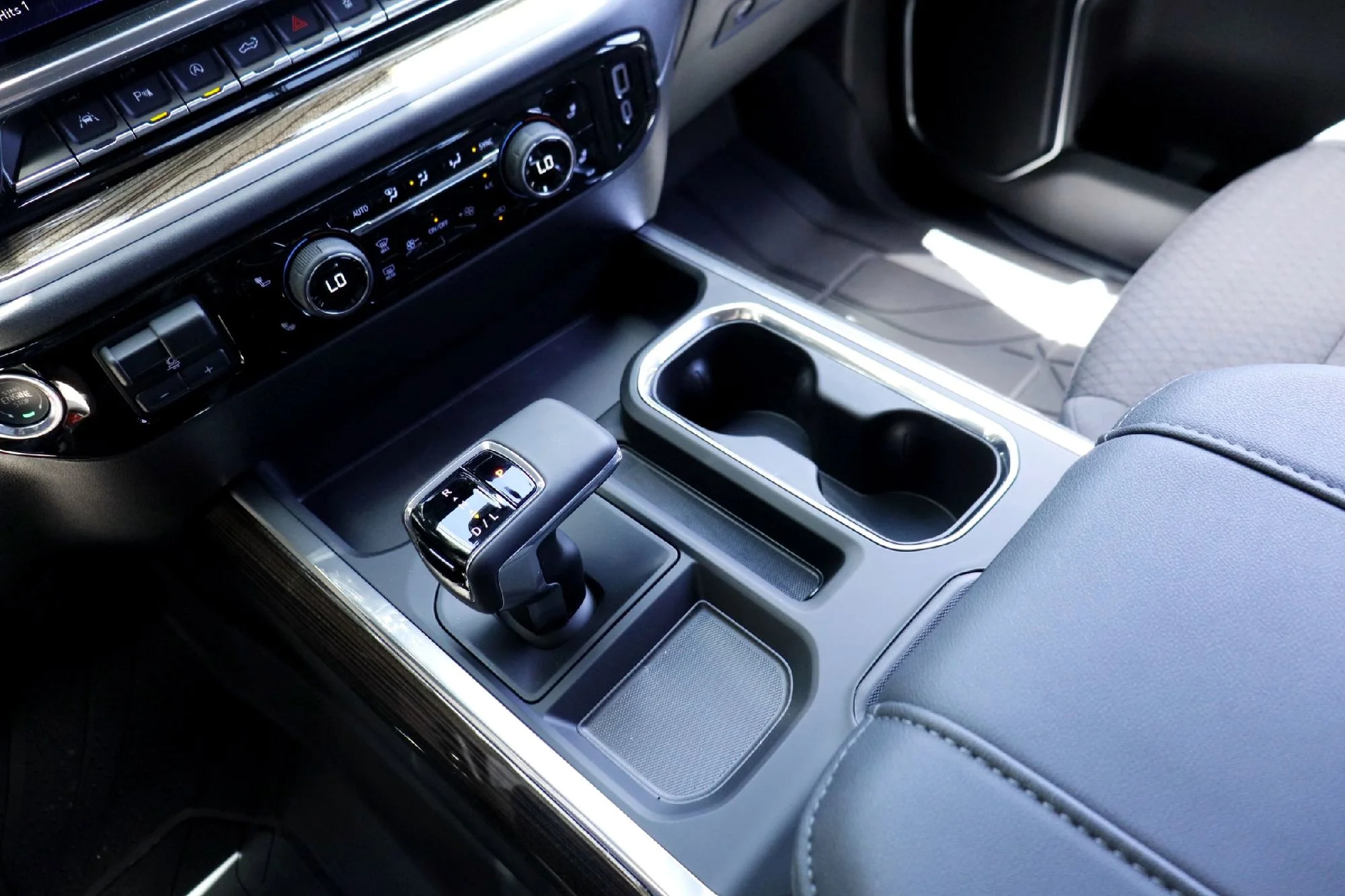 2026 Chevrolet Silverado 1500 LT - Photo 10