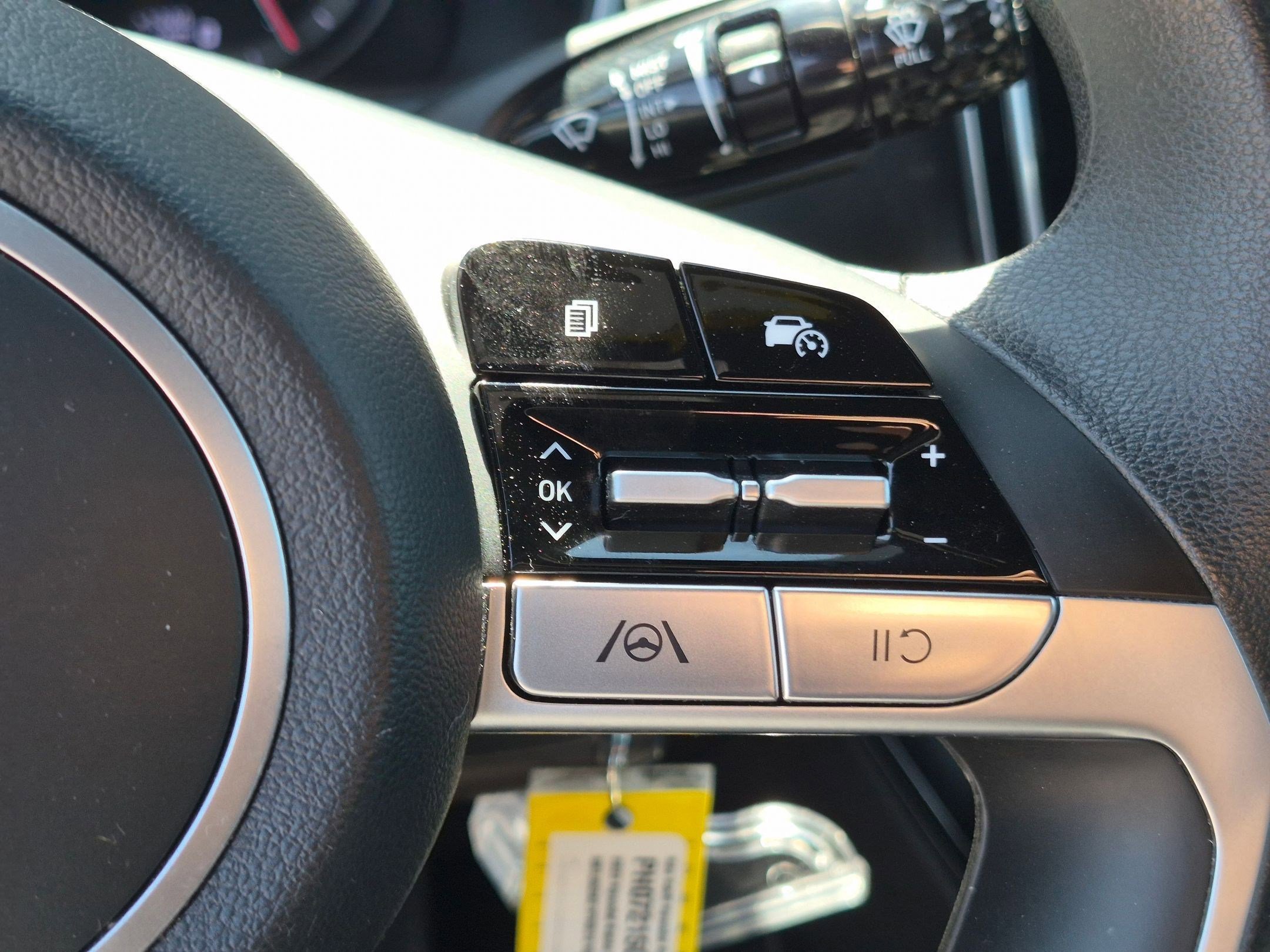 2023 Hyundai Santa Cruz SE - Photo 19