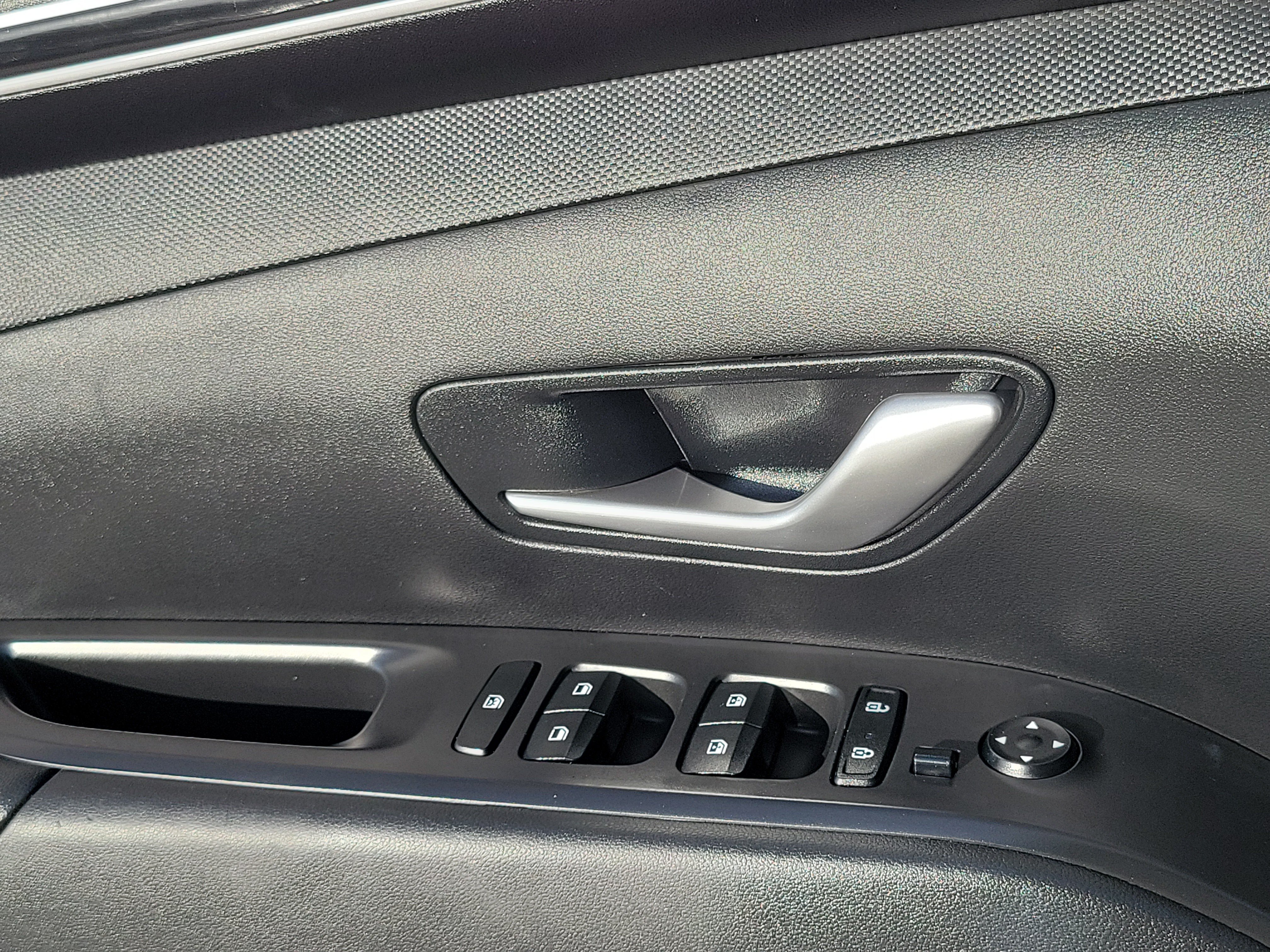 Certified Used 2024 Shimmering Silver Hyundai SEL image 11