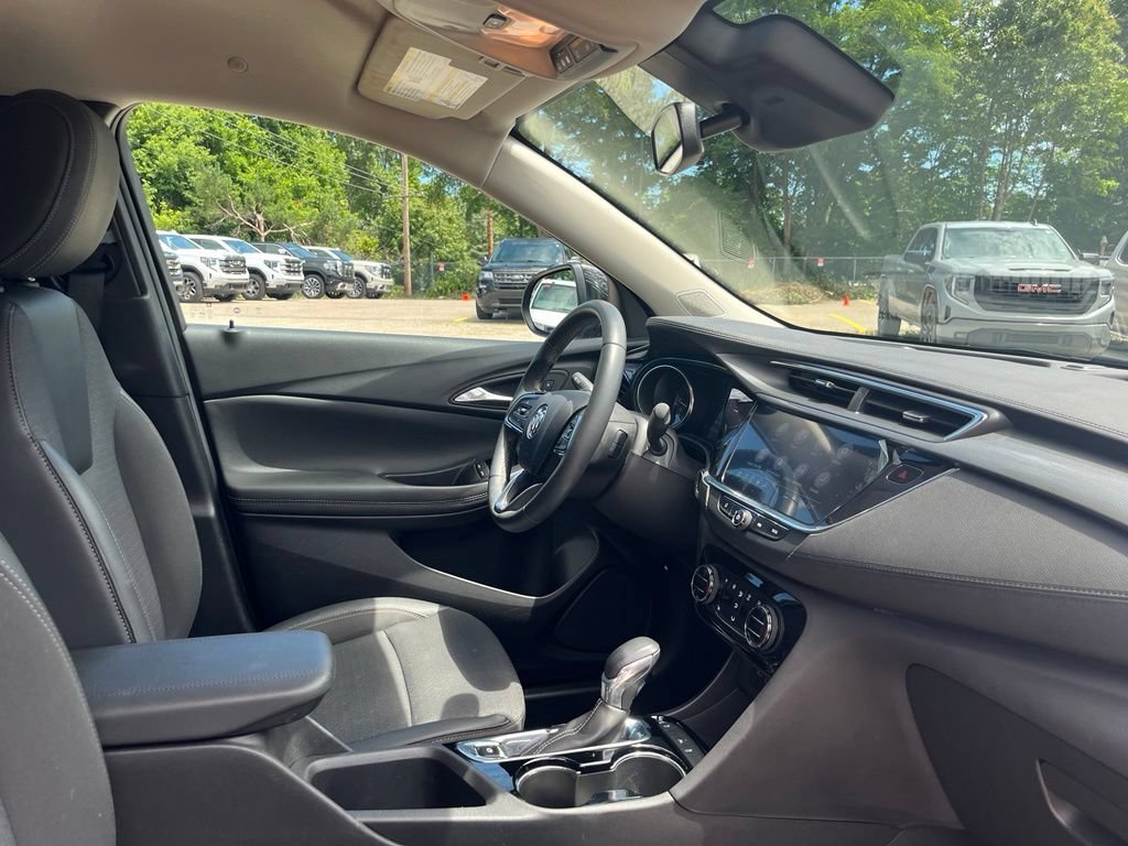 Used 2023 Ebony Twilight Metallic Buick Select image 37