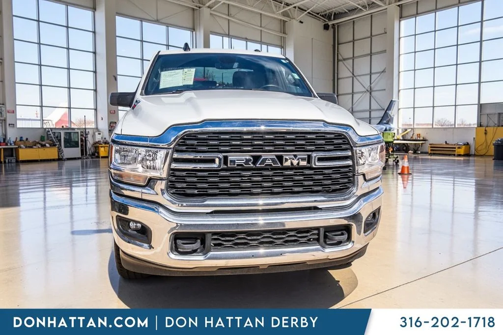 Used 2024 White Ram Big Horn image 31