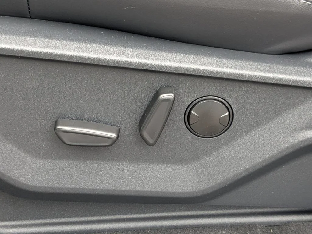 2025 Ford Expedition Platinum - Photo 15