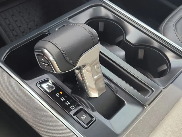 New 2026 Black Metallic Ford Platinum image 28