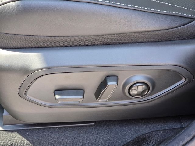New 2026 Baltic Gray Metallic Clear-Coat Exterior Paint Jeep  image 18