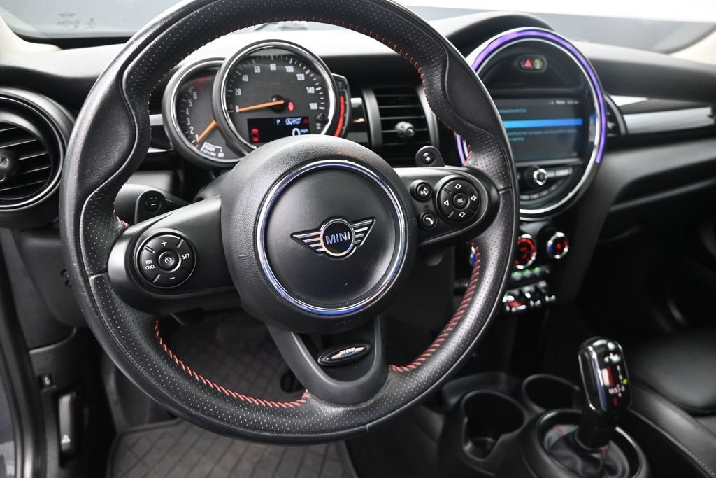 Used 2020 Gray MINI Classic image 21