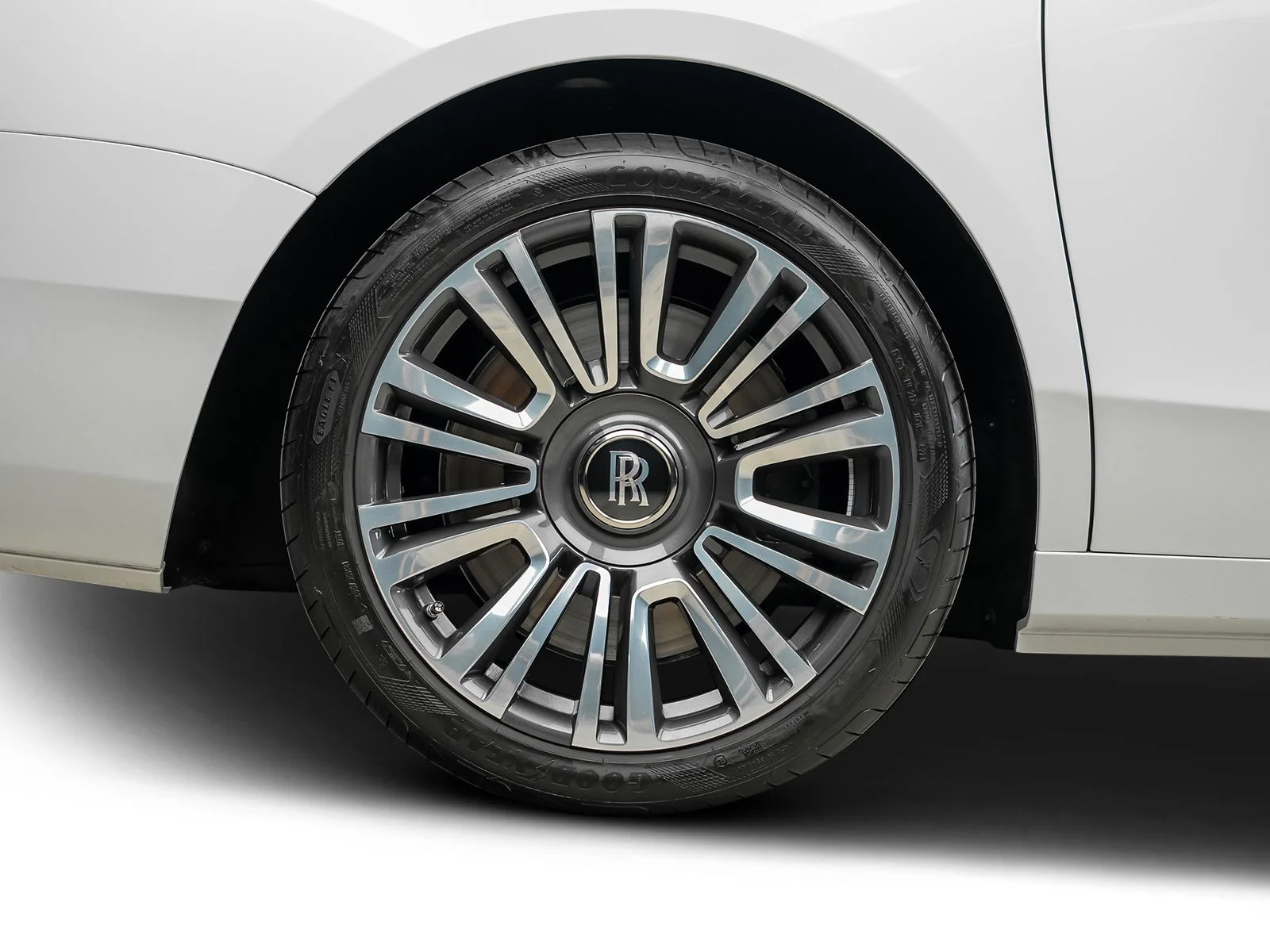 Used 2022 White Rolls-Royce Base image 28