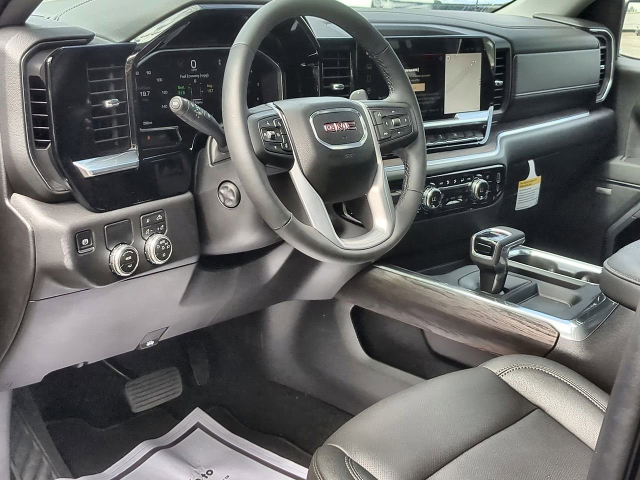 New 2026 Onyx Black GMC SLT image 10