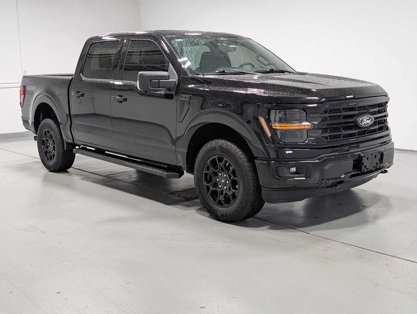 Used 2024 Agate Black Metallic Ford XLT image 6