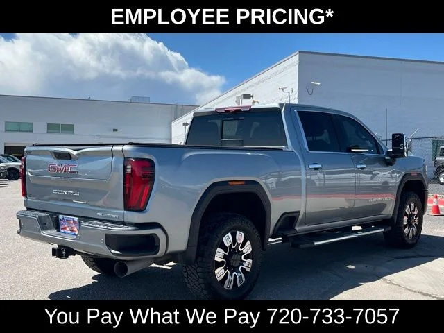 Used 2024 Silver GMC Denali image 4