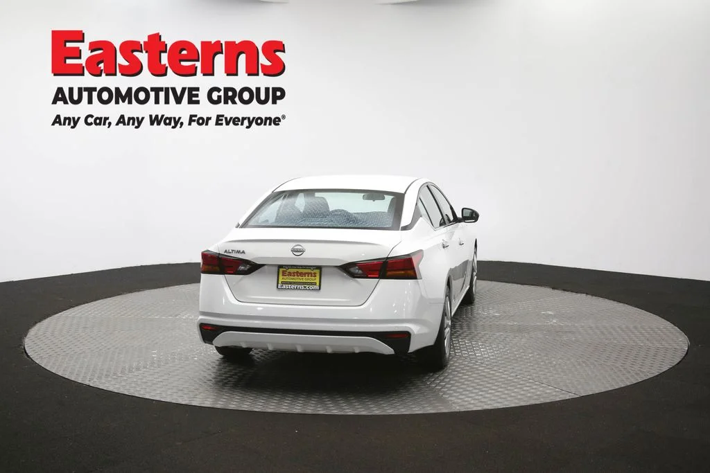 Used 2024 White Nissan 2.5 S image 37