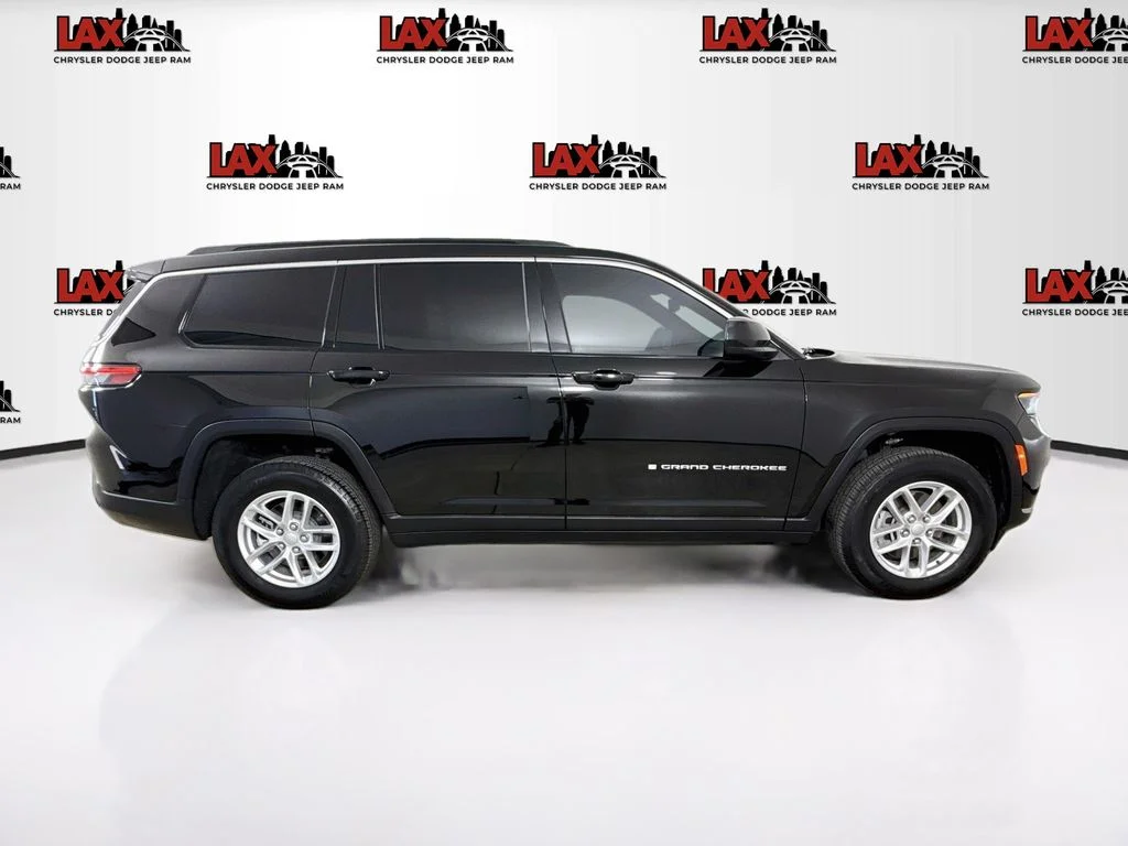Used 2024 Black Jeep Laredo image 8