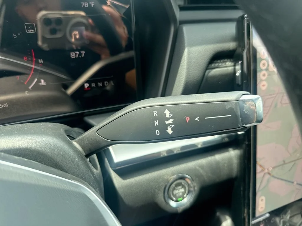 New 2027 Sterling Metallic GMC AWD Elevation image 16