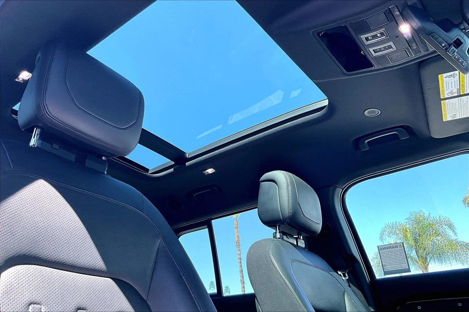Certified Used 2023 Black Land Rover X image 22