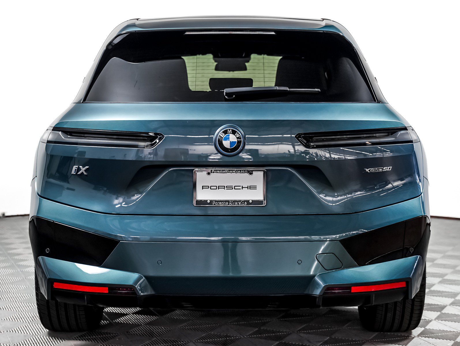 Used 2023 Blue BMW xDrive50 image 6