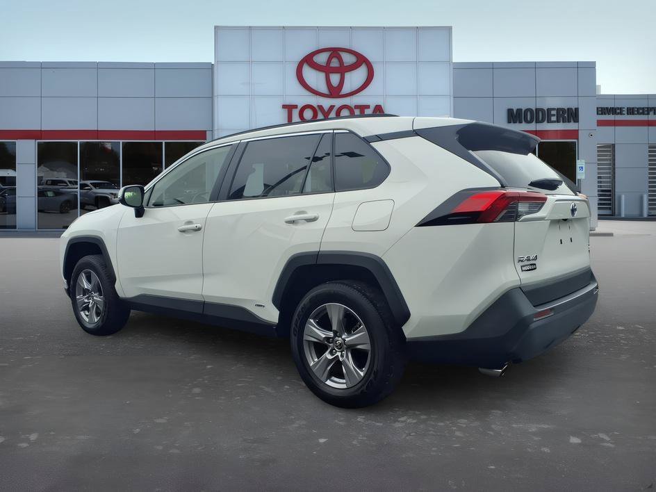 Used 2023 Ice Cap Toyota Hybrid XLE image 3