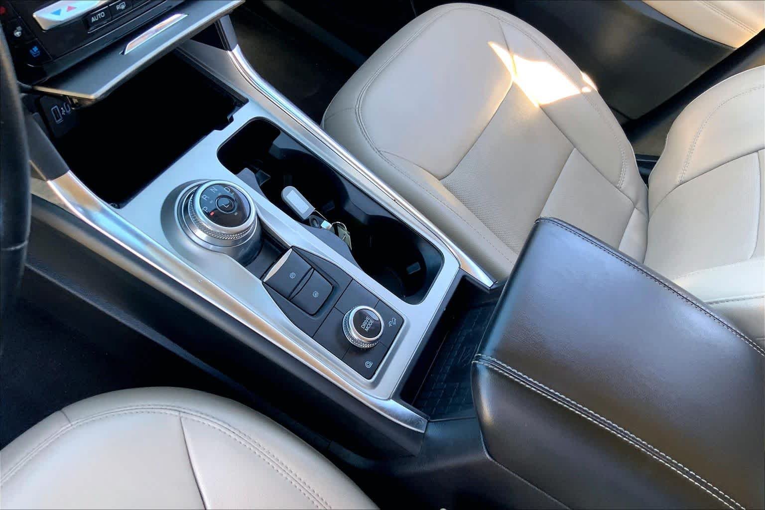 2023 Ford Explorer Limited - Photo 16