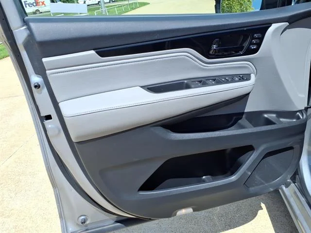 Used 2020  Honda Elite image 19