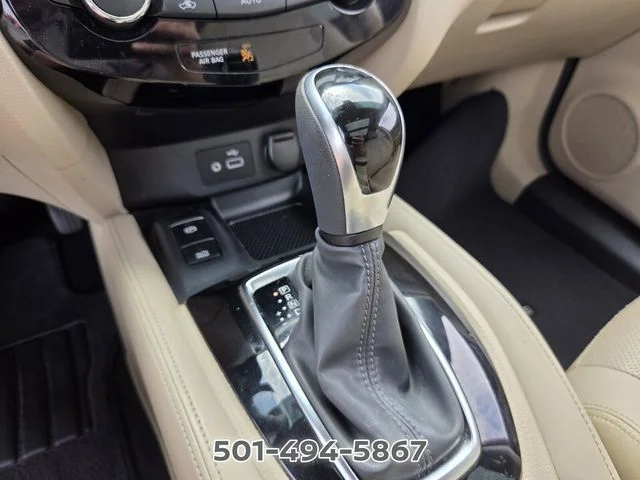 Used 2020 Red Nissan SL image 22