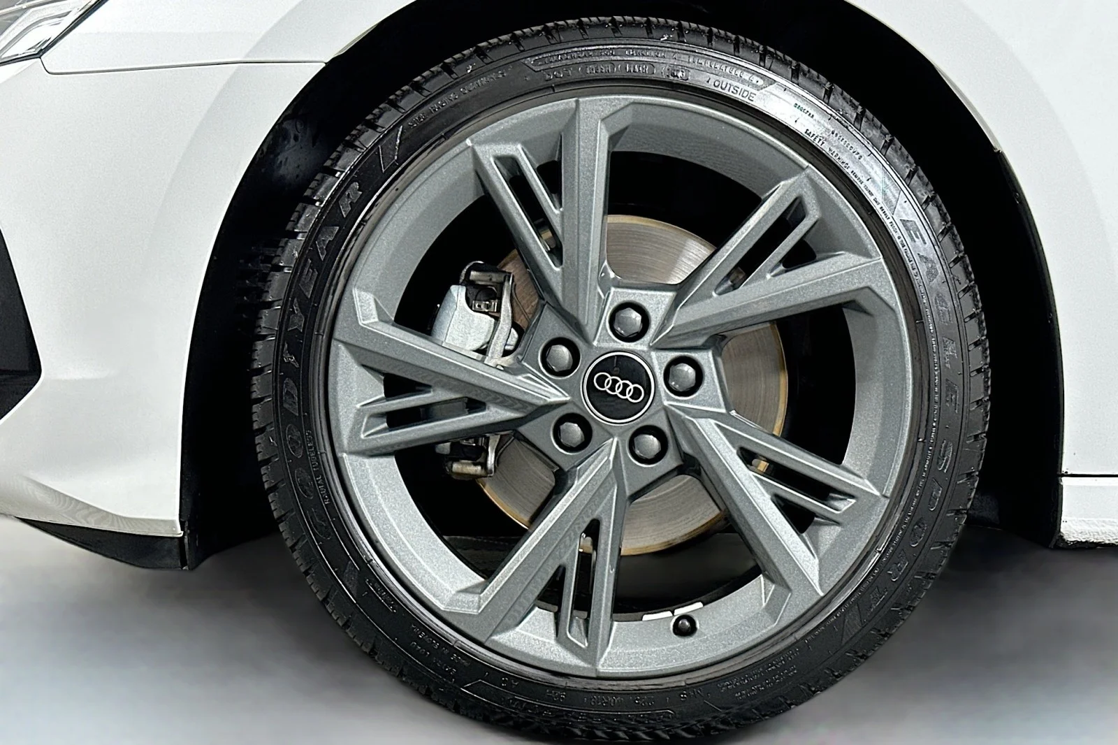 Used 2024 Ibis White Audi Premium image 11