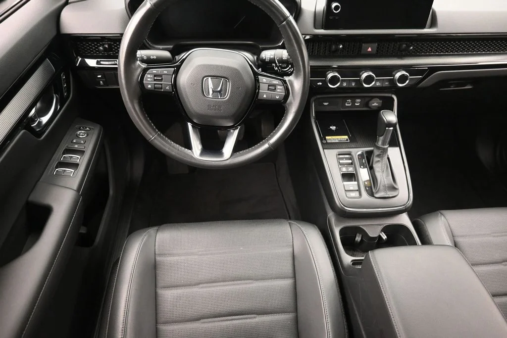 Used 2023 Silver Honda EX-L image 16
