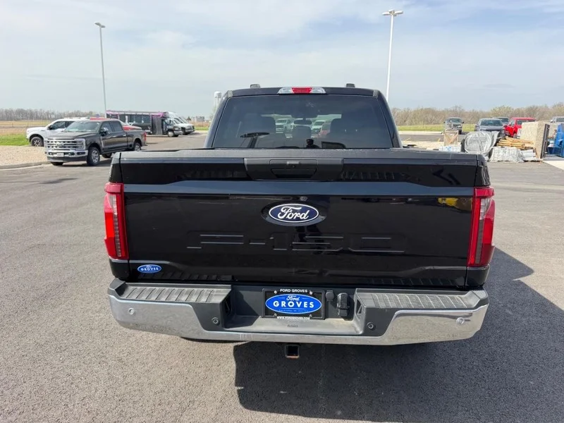 Certified Used 2025 Agate Black Metallic Ford XLT image 6