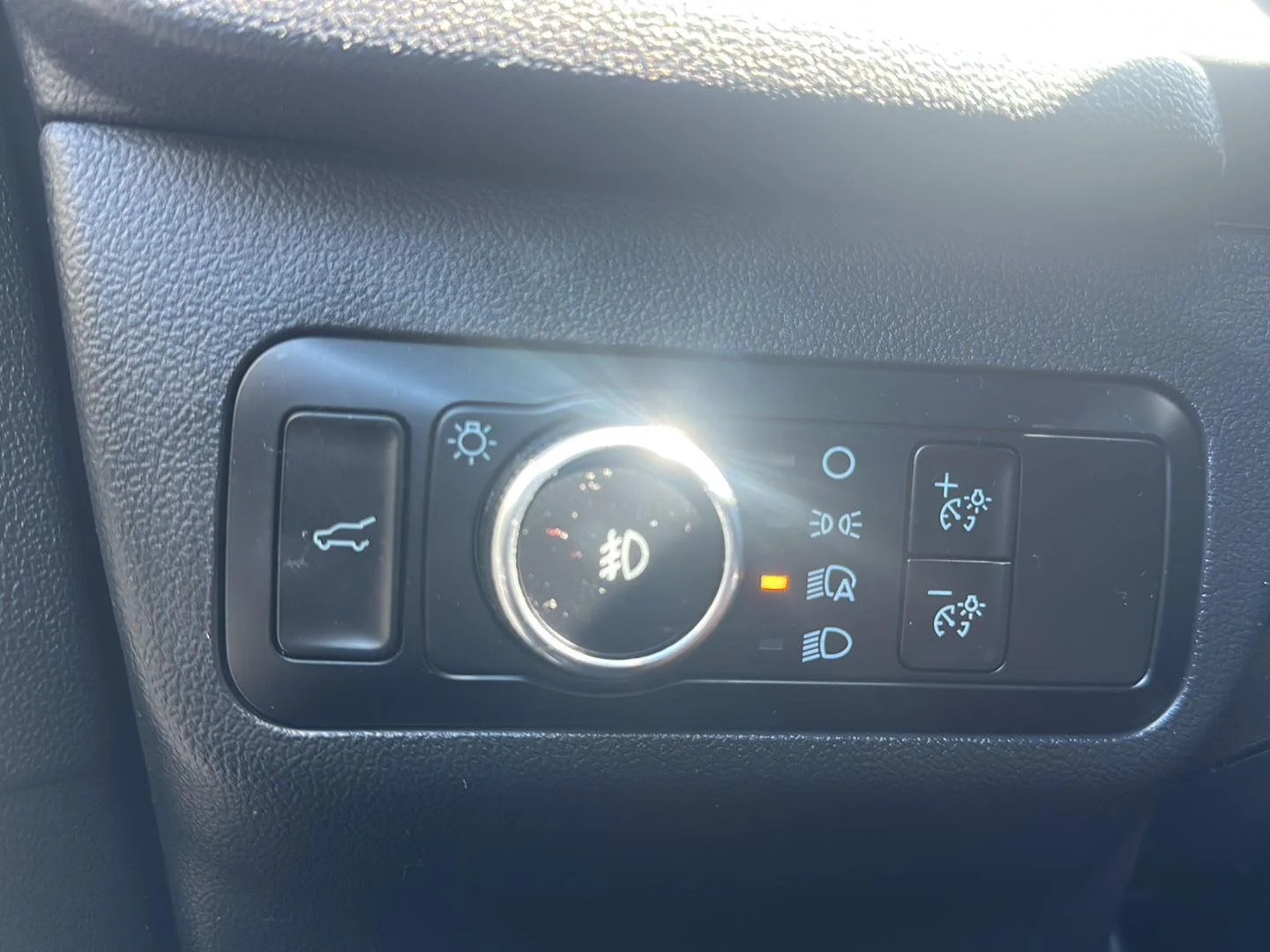 Used 2025 Carbonized Gray Ford ST-Line Select image 24