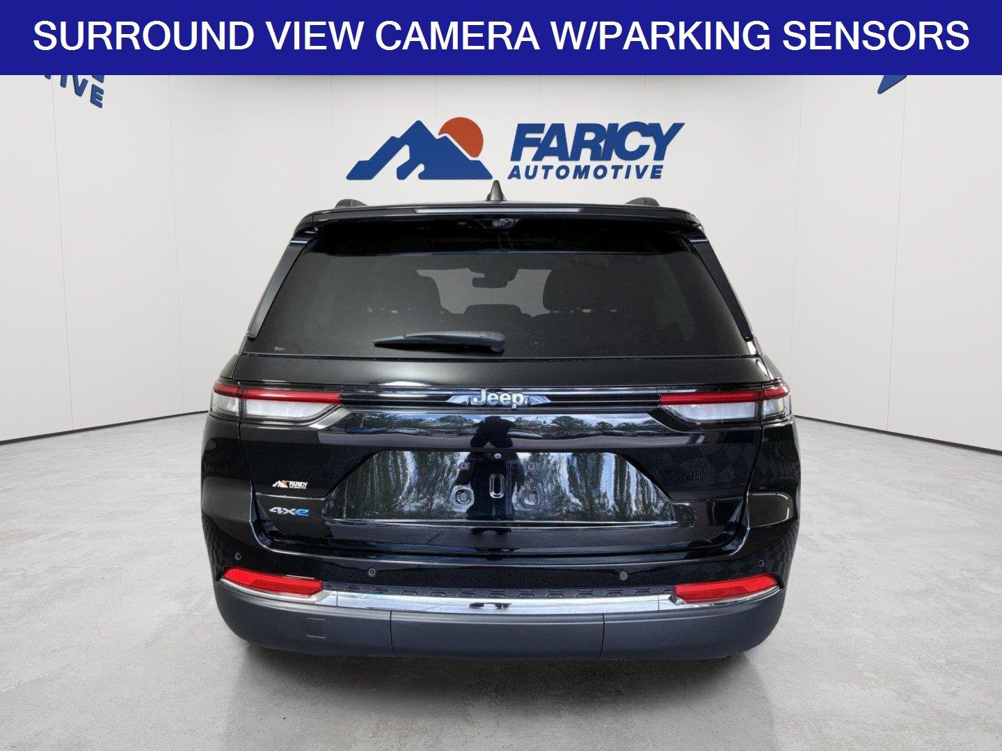 Used 2023 Diamond Black Crystal Pearlcoat Jeep 4xe image 7
