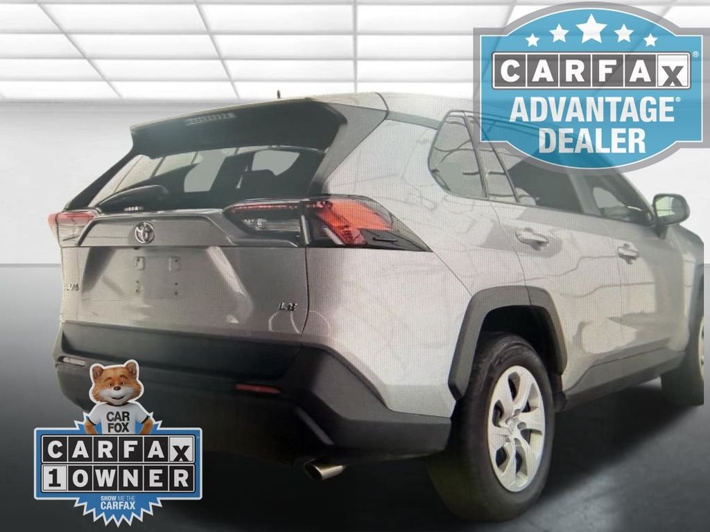 Used 2025  Toyota LE image 2