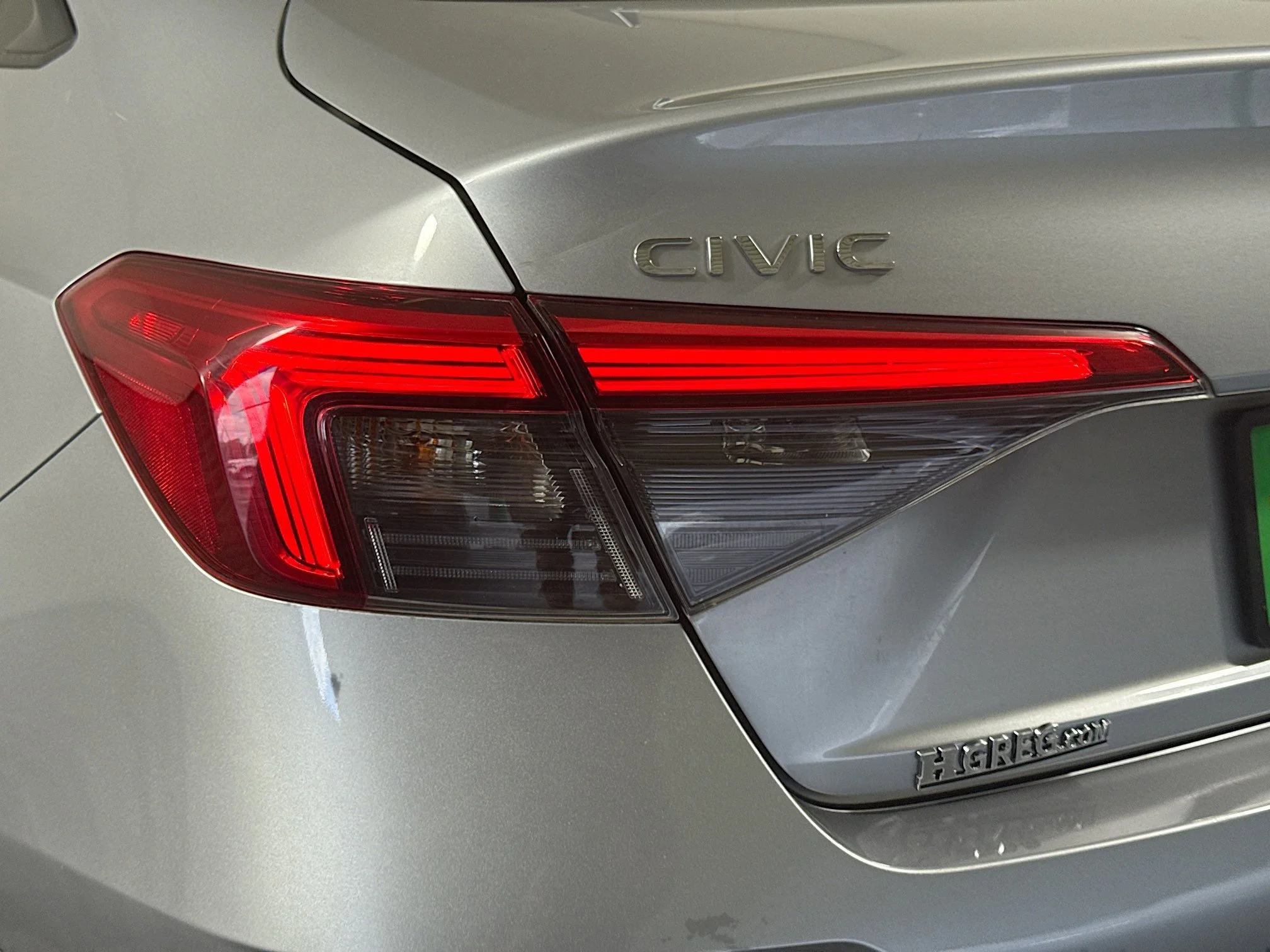 Used 2022 Lunar Silver Metallic Honda Sport image 32