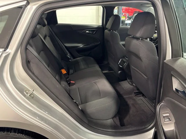 Used 2017 SILVER ICE METALLIC Chevrolet LT image 32