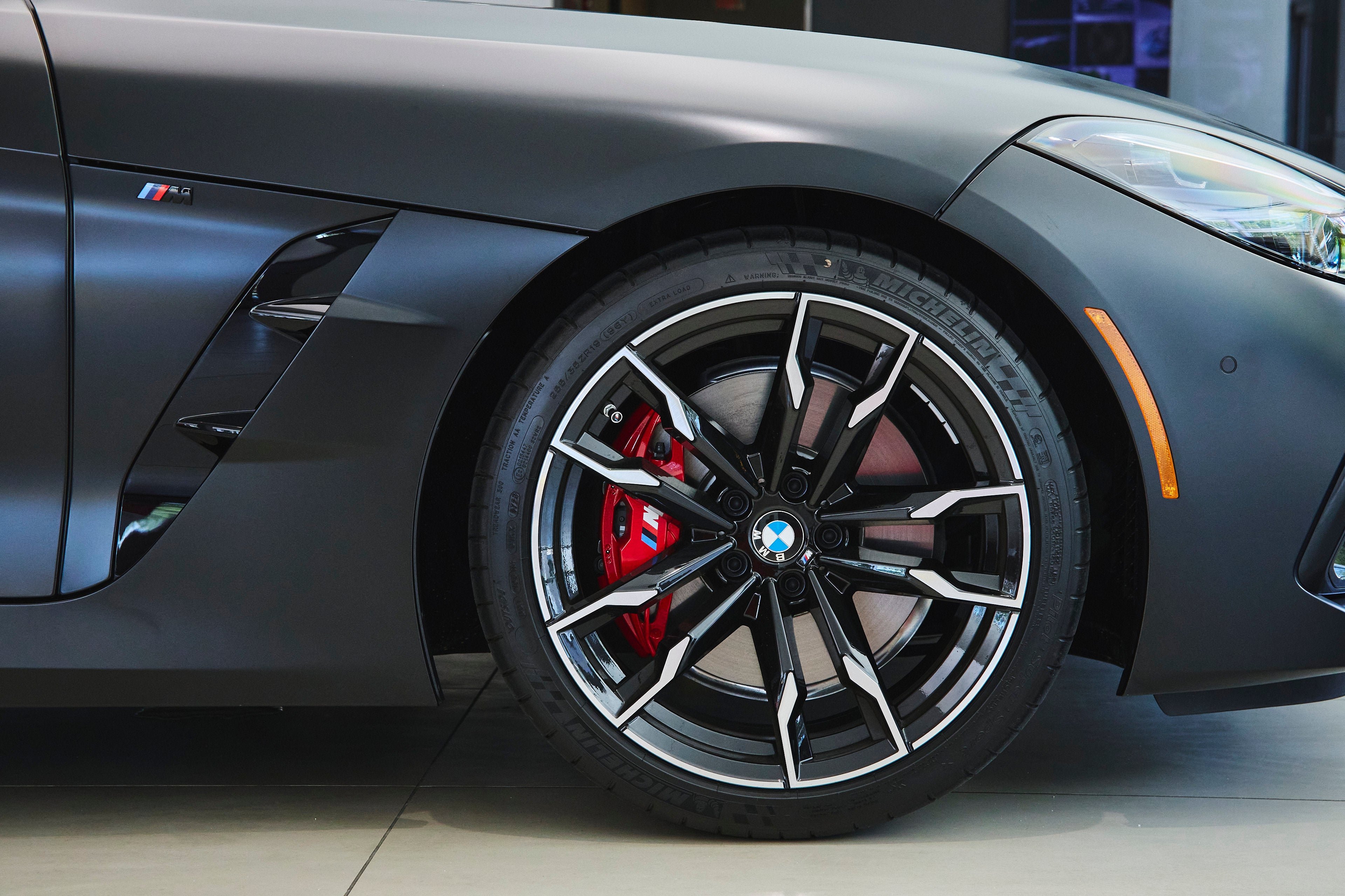 2026 BMW Z4 M40i - Photo 40