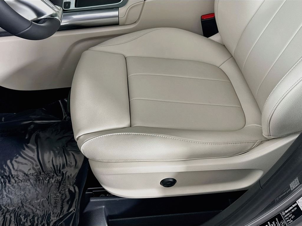 Used 2026 Gray Mercedes-Benz GLA 250 image 18