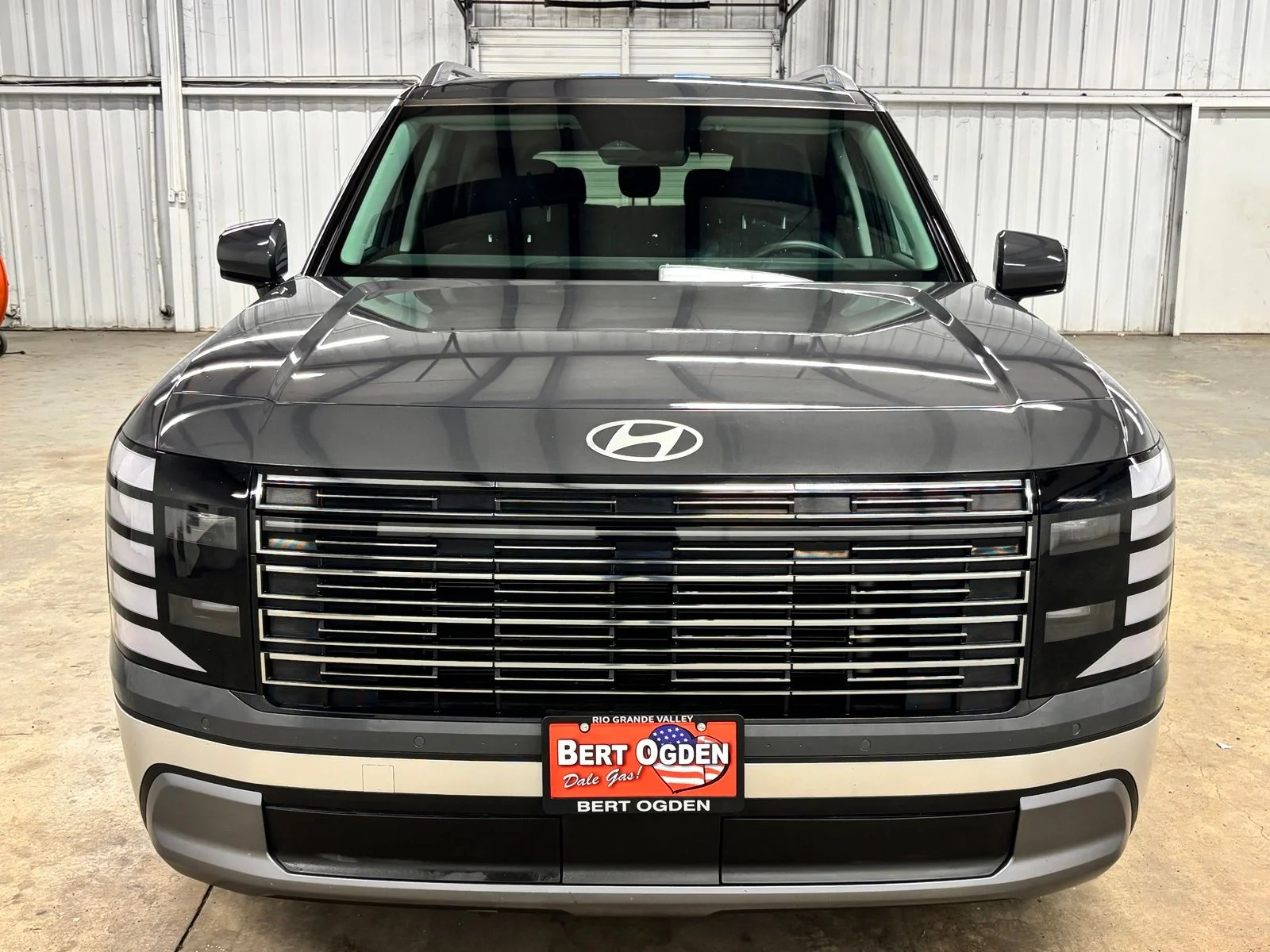 Used 2026 Gray Hyundai SEL Convenience image 2