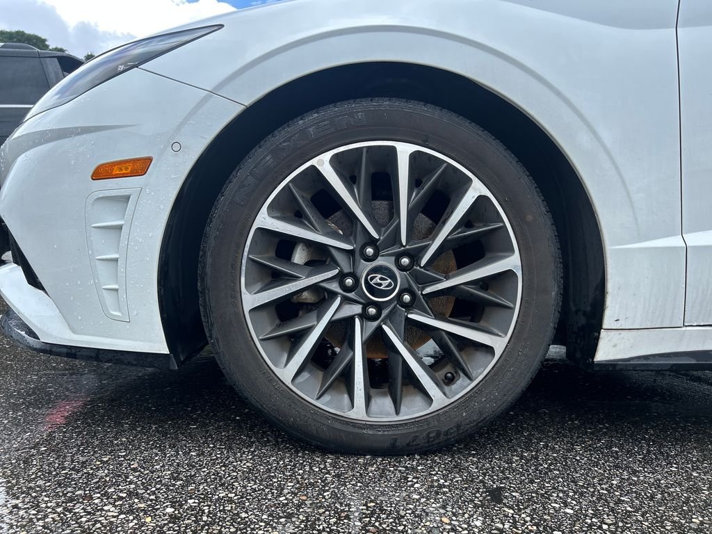 Certified Used 2020 Gray Hyundai Limited image 7