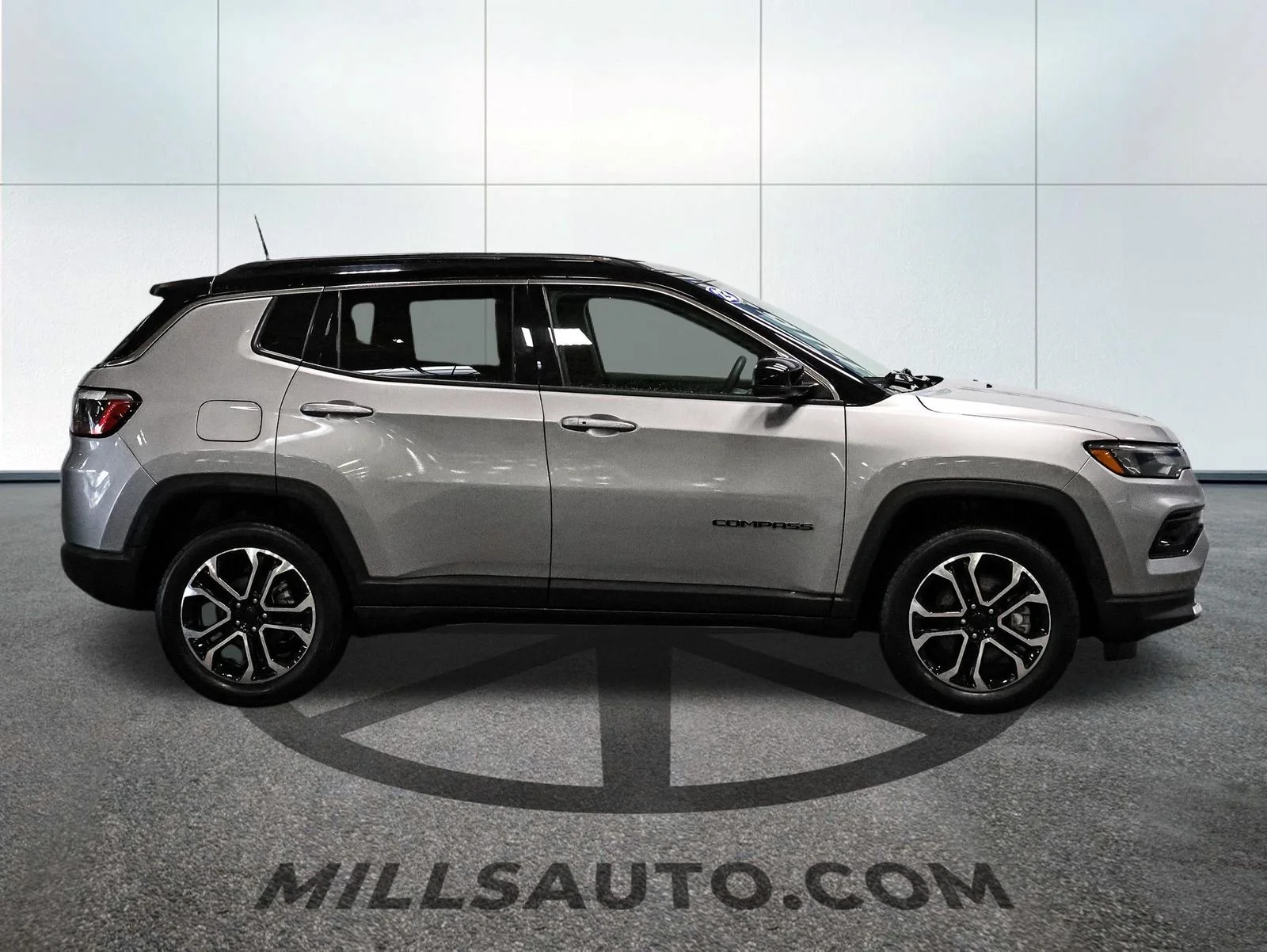 Certified Used 2023 Silver Jeep Limited image 9