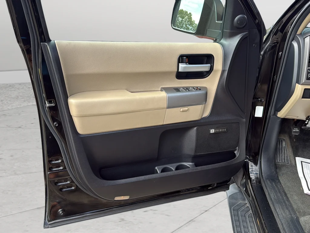 Used 2012 Black Toyota Limited image 34