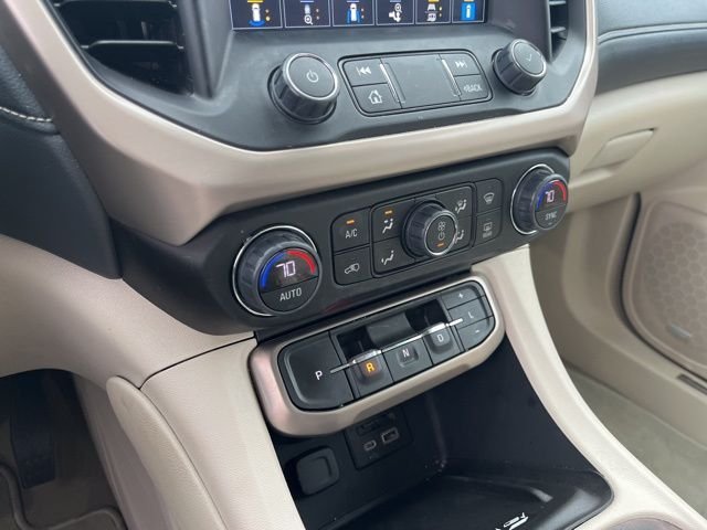 Used 2023 Silver GMC Denali image 29