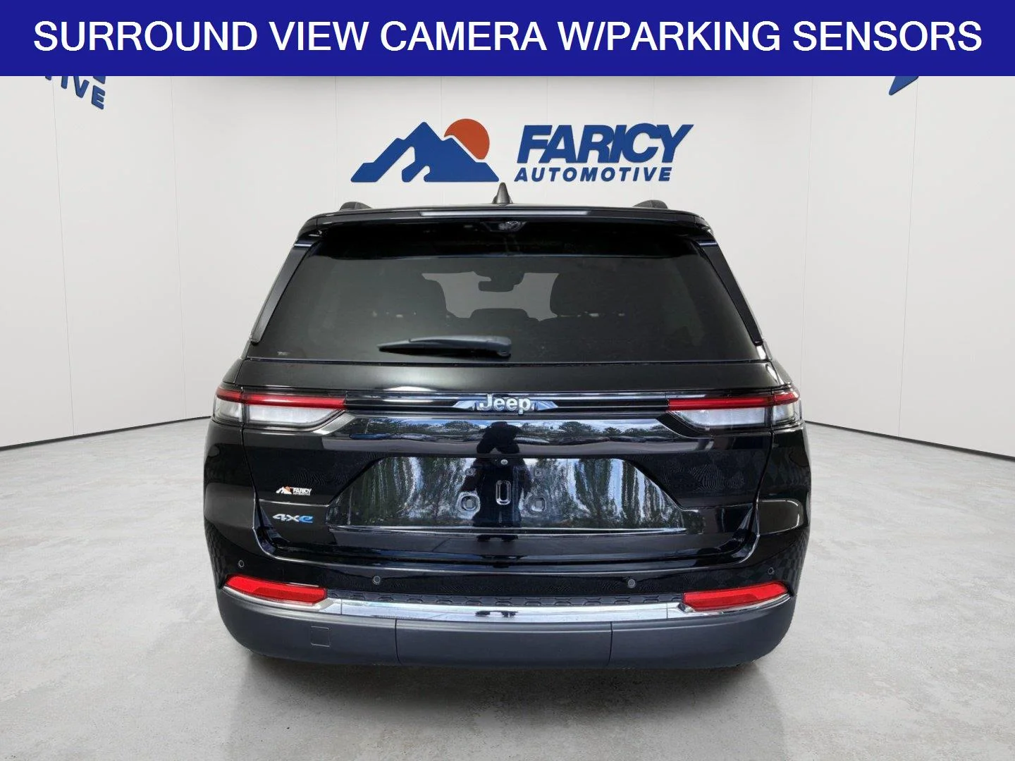 Used 2023 Diamond Black Crystal Pearlcoat Jeep 4xe image 6