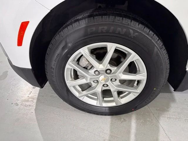 Used 2023 White Chevrolet LT image 4