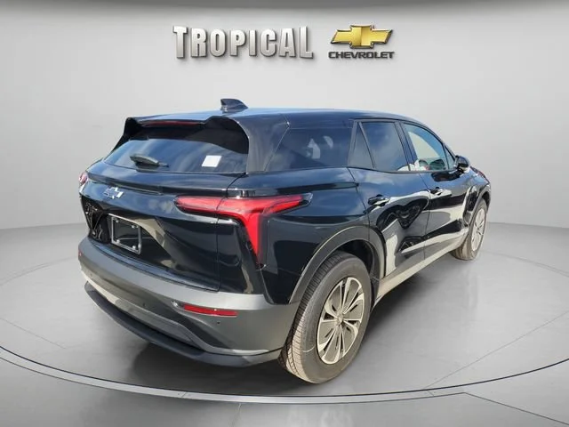 New 2025 Black Chevrolet LT image 5