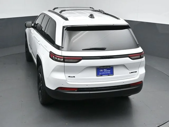 Used 2023 White Jeep Limited image 49