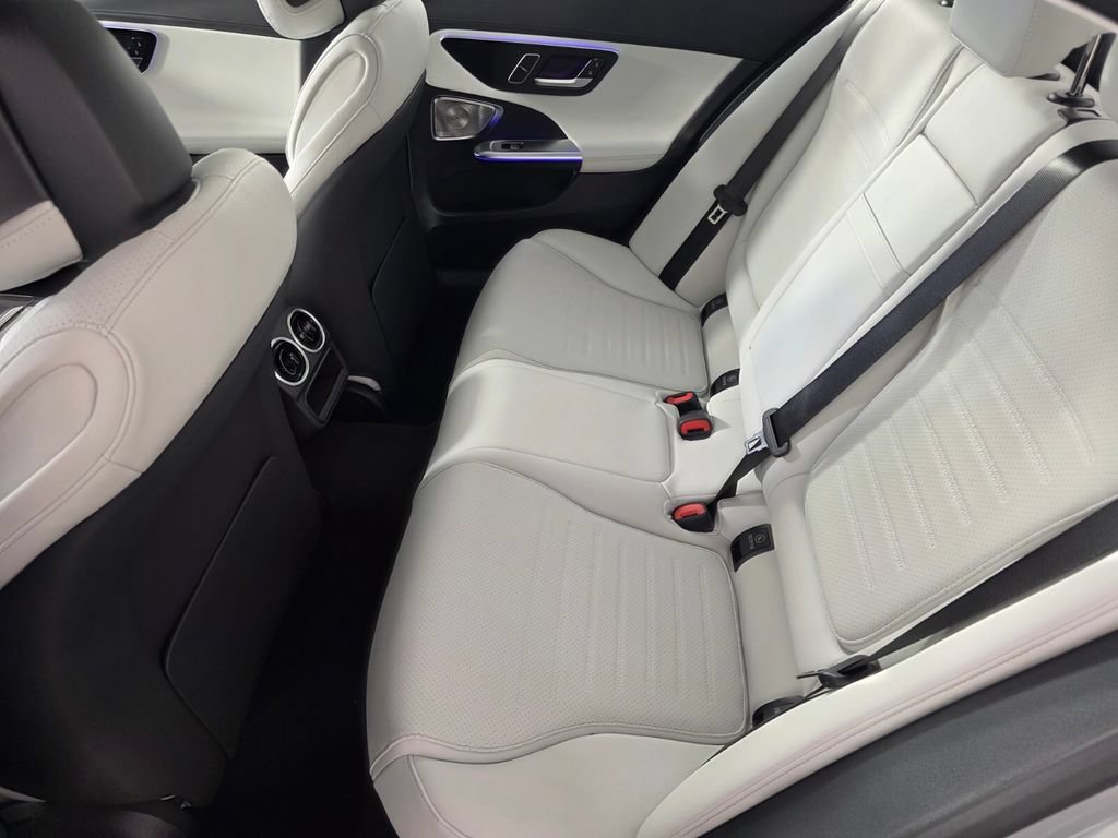 New 2026 MANUFAKTUR Alpine Grey Mercedes-Benz C 300 image 27