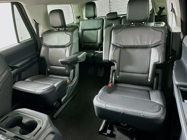 New 2026 Gray Ford Platinum image 11