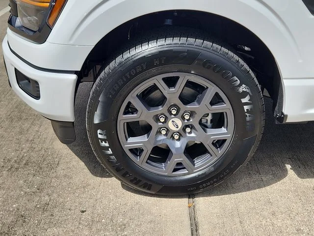 New 2026 Oxford White Ford STX image 19