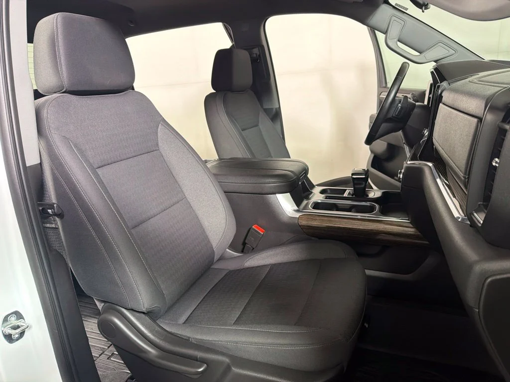 Used 2023 Summit White GMC Elevation image 24