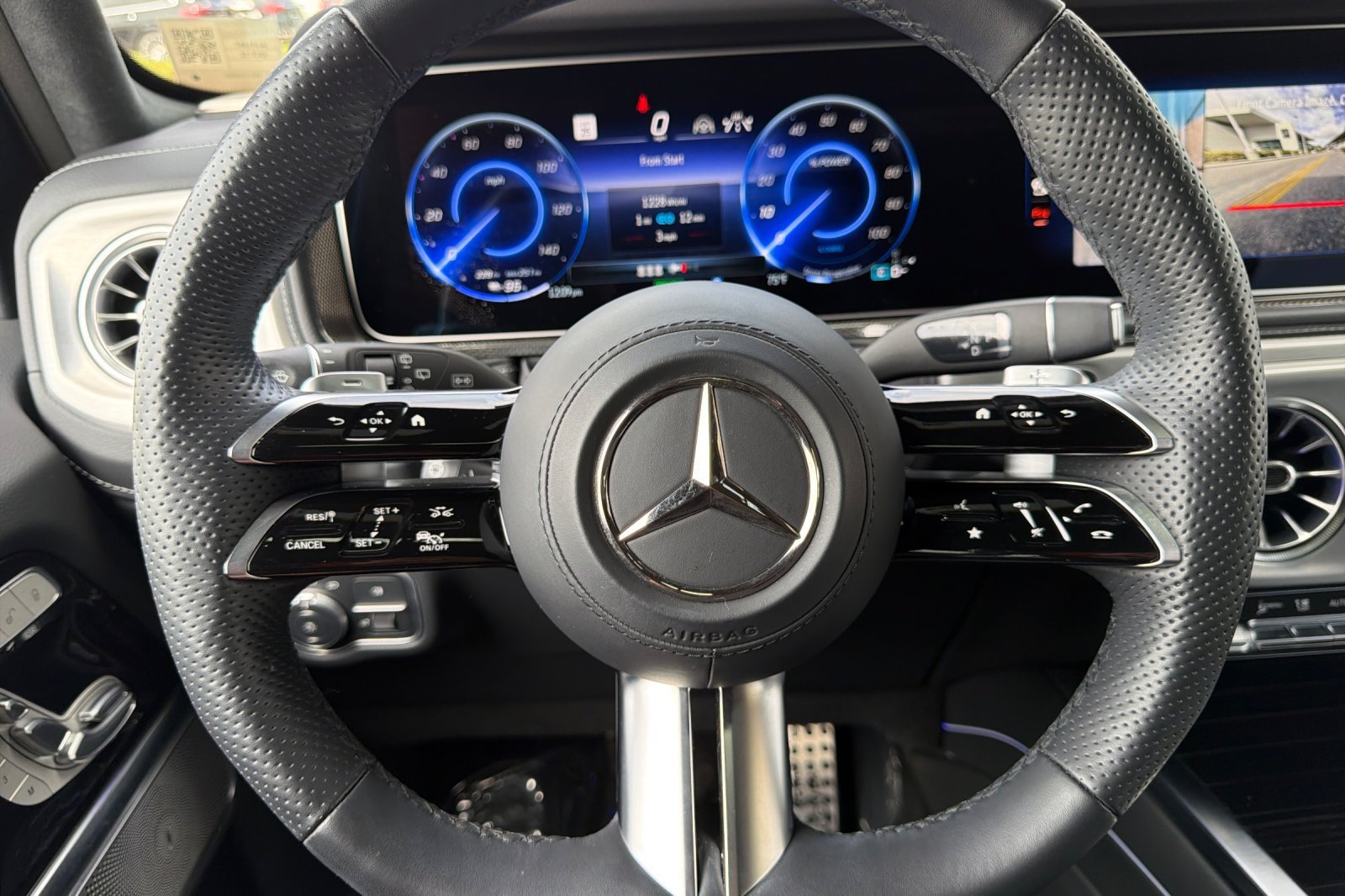 Certified Used 2025 Black Mercedes-Benz G 580 image 25