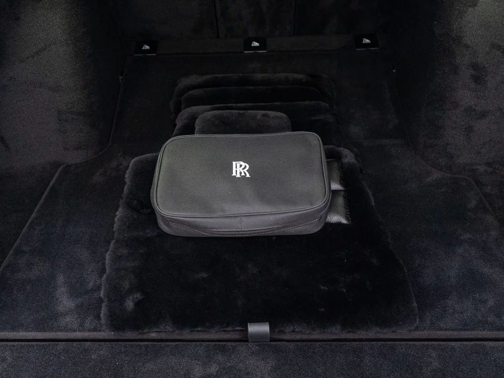 New 2027 Black Diamond Rolls-Royce  image 51